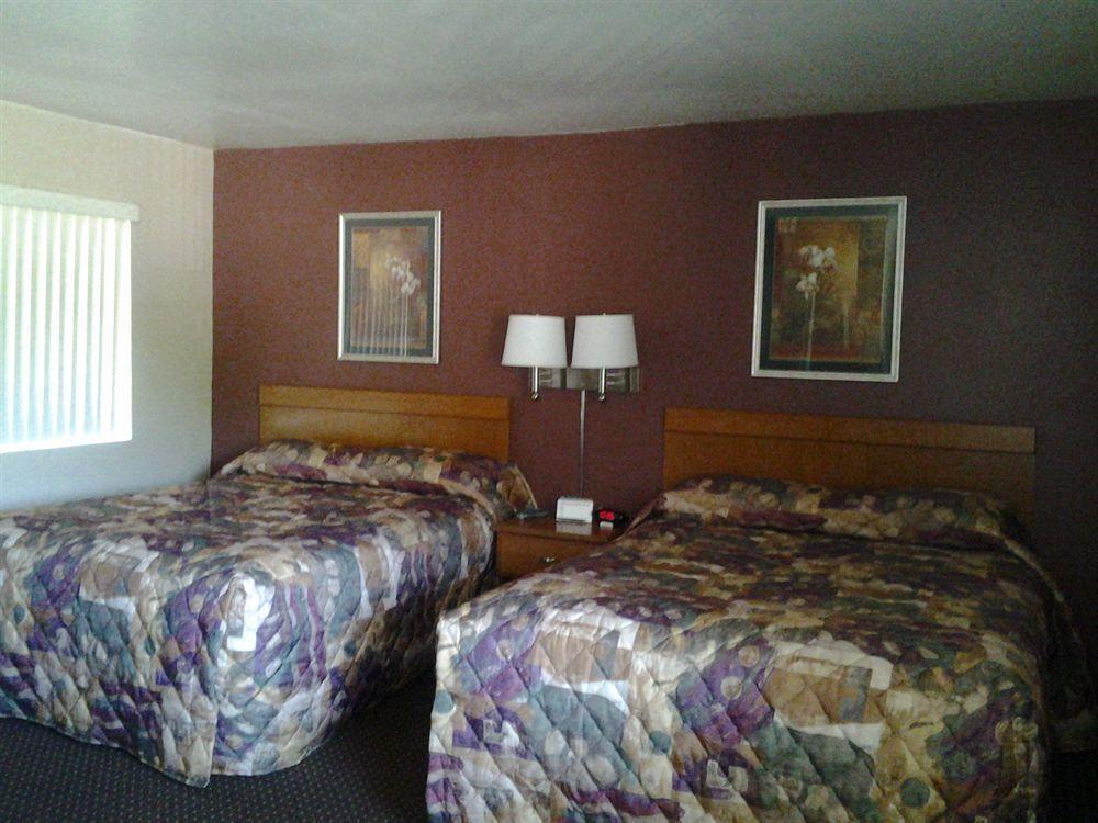 Maple Leaf Motel Shady Cove Exterior foto